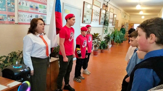 Общешкольная линейка Общешкольная линейка.